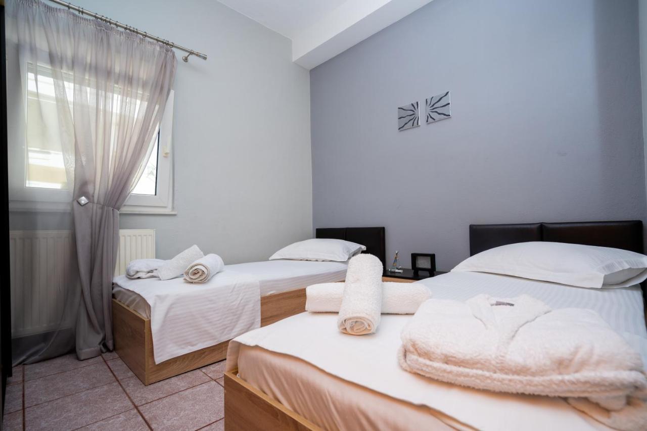 Magdalene'S Premium Apartments Ofrinion Bagian luar foto