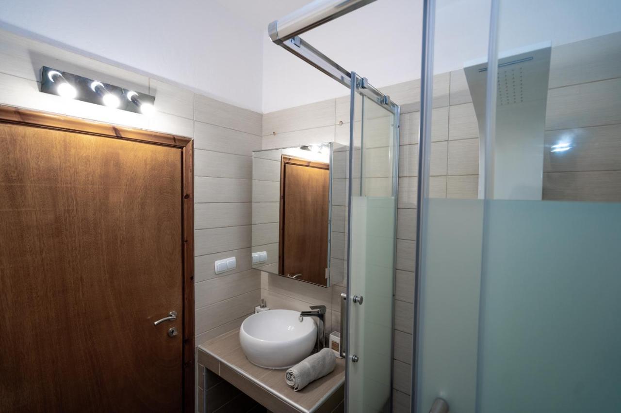Magdalene'S Premium Apartments Ofrinion Bagian luar foto