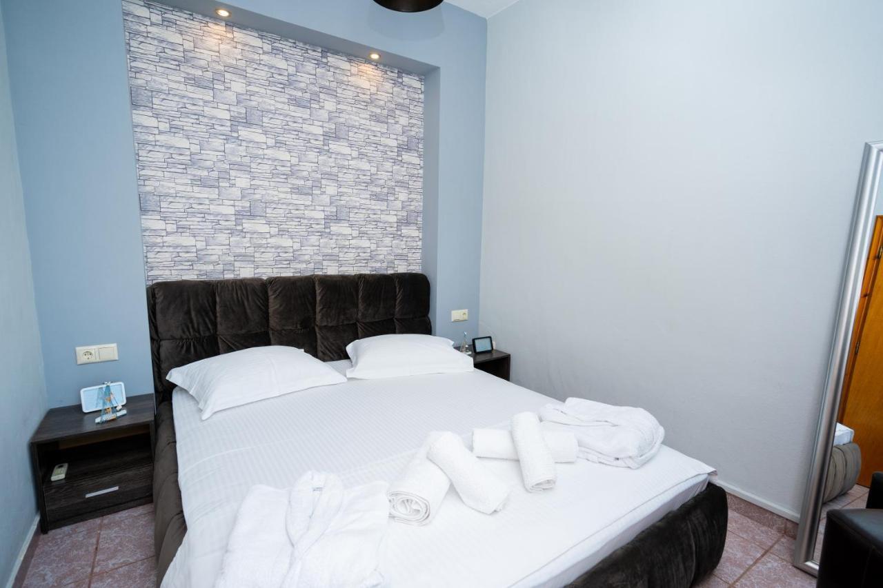 Magdalene'S Premium Apartments Ofrinion Bagian luar foto