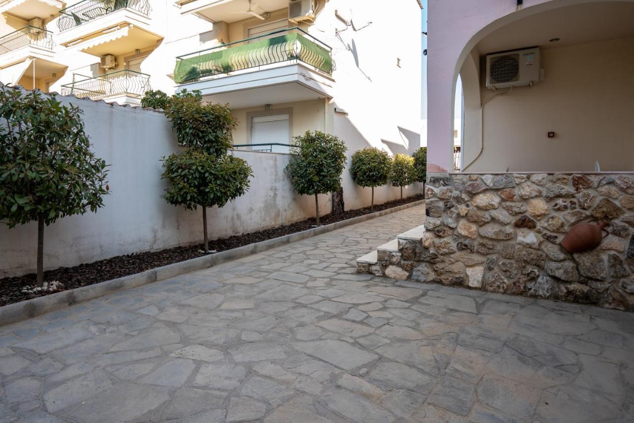 Magdalene'S Premium Apartments Ofrinion Bagian luar foto
