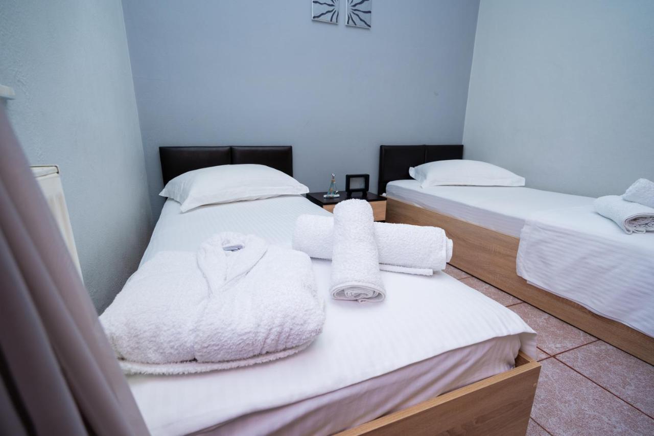 Magdalene'S Premium Apartments Ofrinion Bagian luar foto