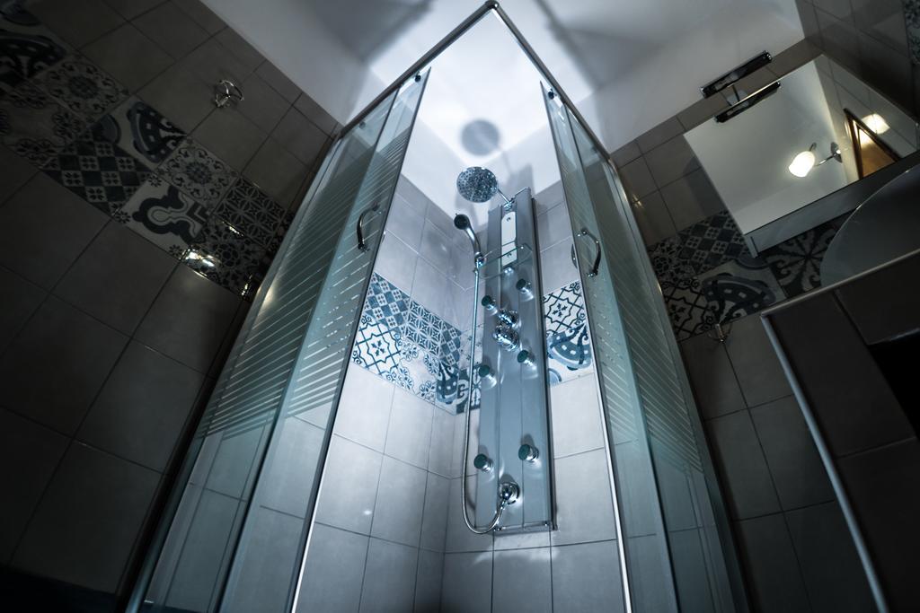 Magdalene'S Premium Apartments Ofrinion Bagian luar foto